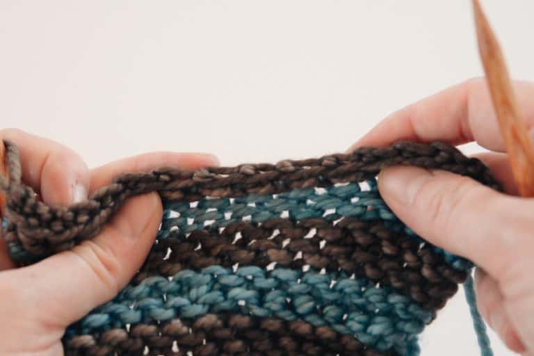 How to knit an Elastic Bind Off » School of