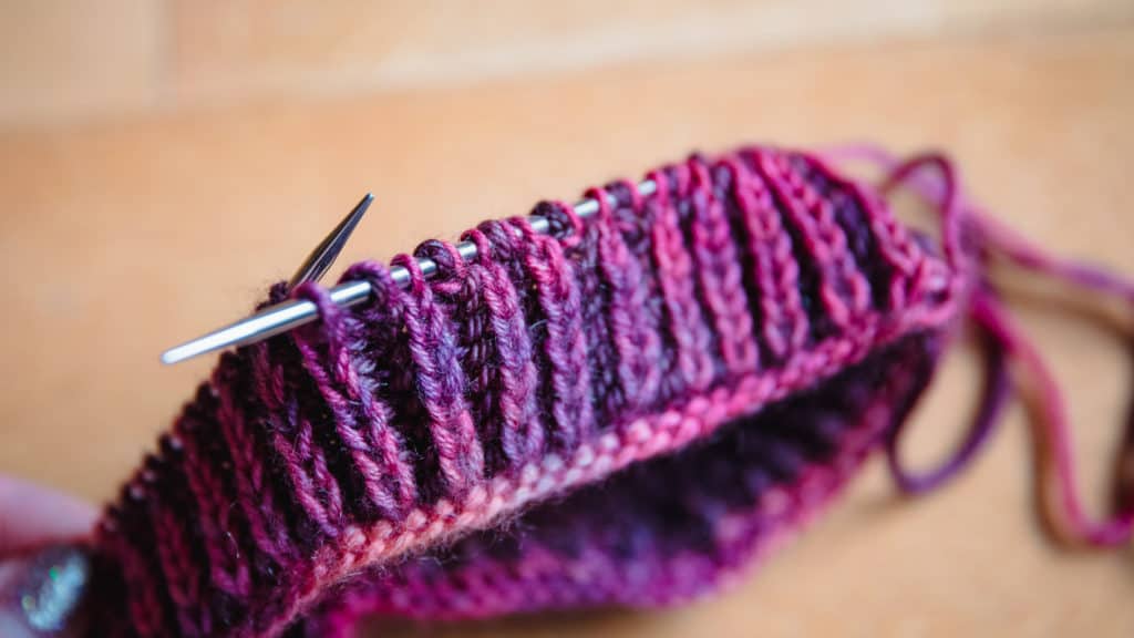 Two colour brioche knitting in the round