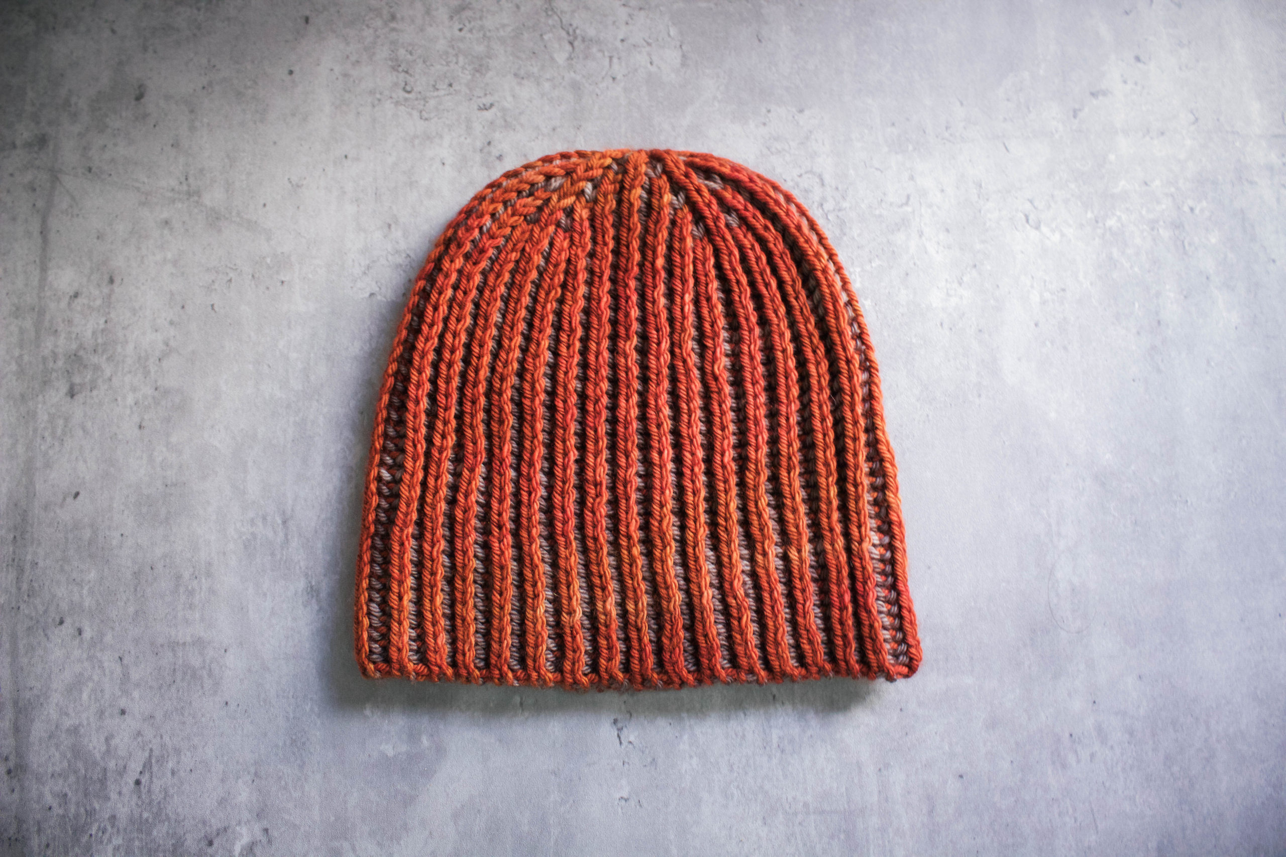 52203 front hat Brioche Akers