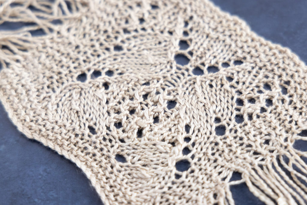 52207SG Lace Chart 2 Seasilk lace Hojicha Robyn