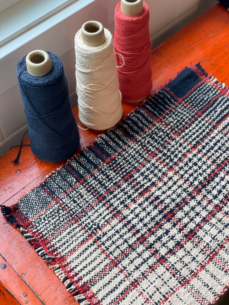 82215 Mallo Gist Colour & Weave Gamp