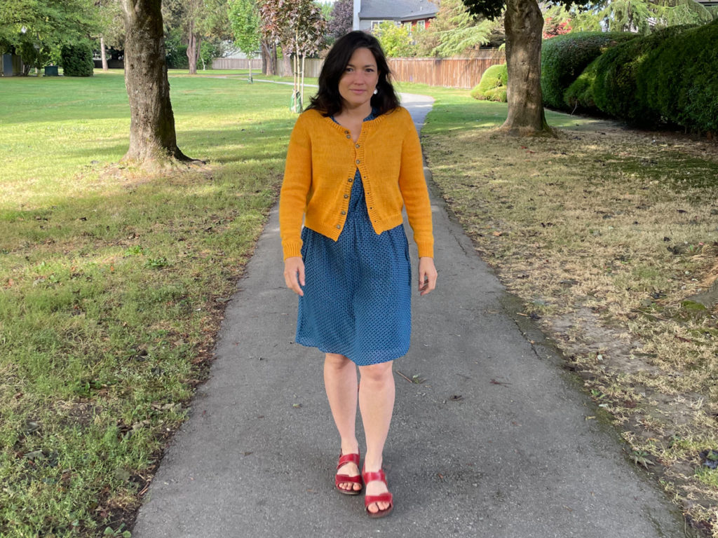 little basic cardi bfl silk pineapple Holli Yeoh Greta